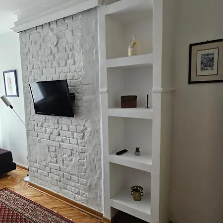 Apartment Komforan, Moderan Mary Belgrade